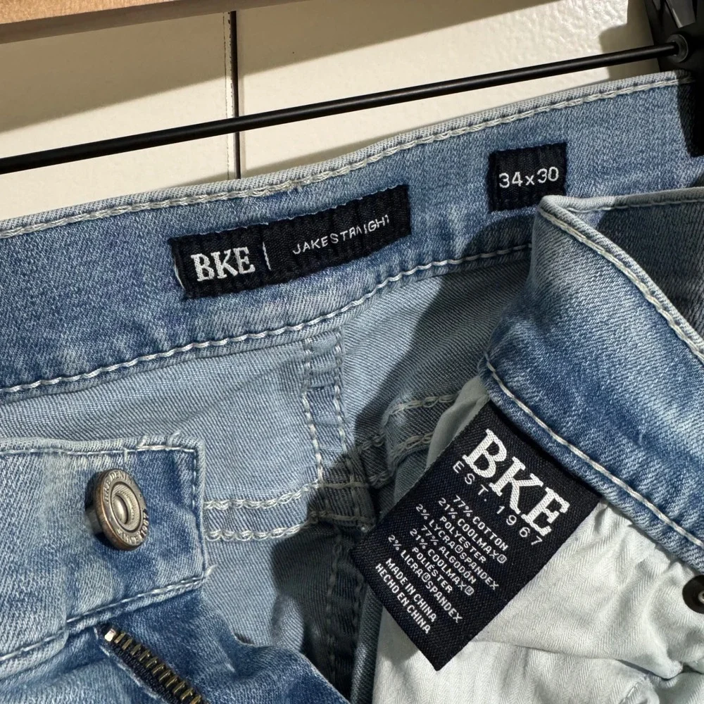 BKE Jake Straight Jeans Mens 34x30 Light Wash Coolmax Stretch ABS16387